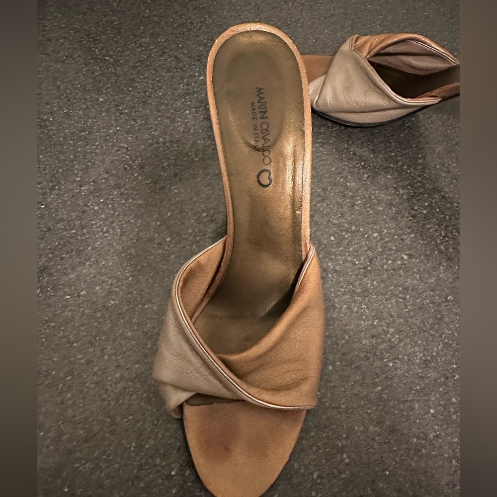 Martin Osvaldo. Italy. Sandals. As per photo